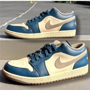 Men's 10.5 NIKE AIR JORDAN 1 Blue/White/Grey Sneakers Barely Worn